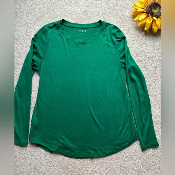 LOFT Emerald Green Long Sleeve Top Size M Soft Stretch Tee - Picture 2 of 6